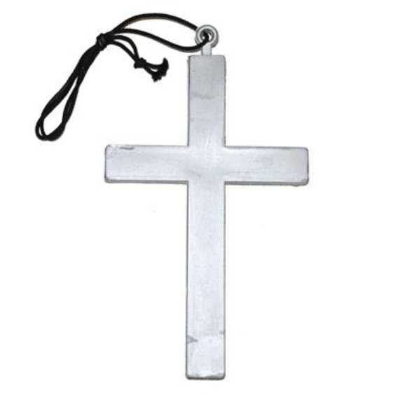 Halskette mit silberfarbenen Kreuz