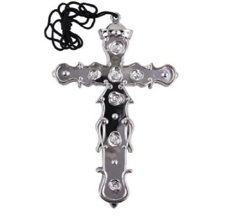 Halskette mit silberfarbenen Kreuz