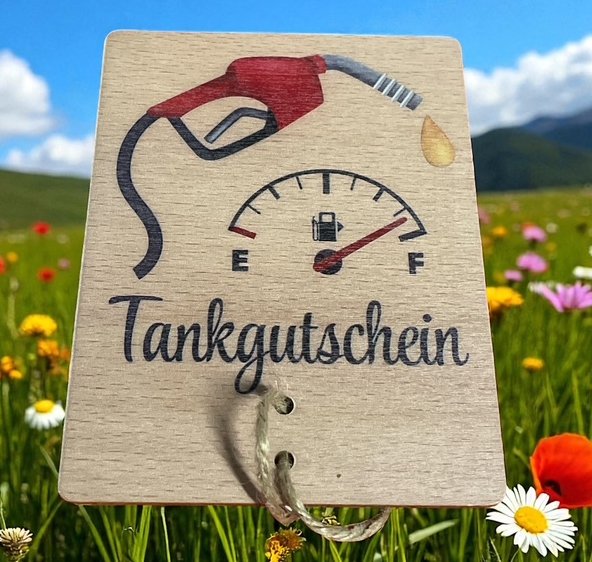 Tankgutschein aus Holz